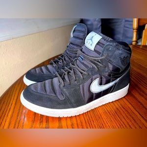 2017 Nike air Jordan 1 high strap - Men's size 10 basketball shoes